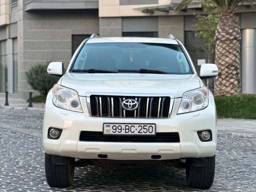 Toyota Prado 2012 Model