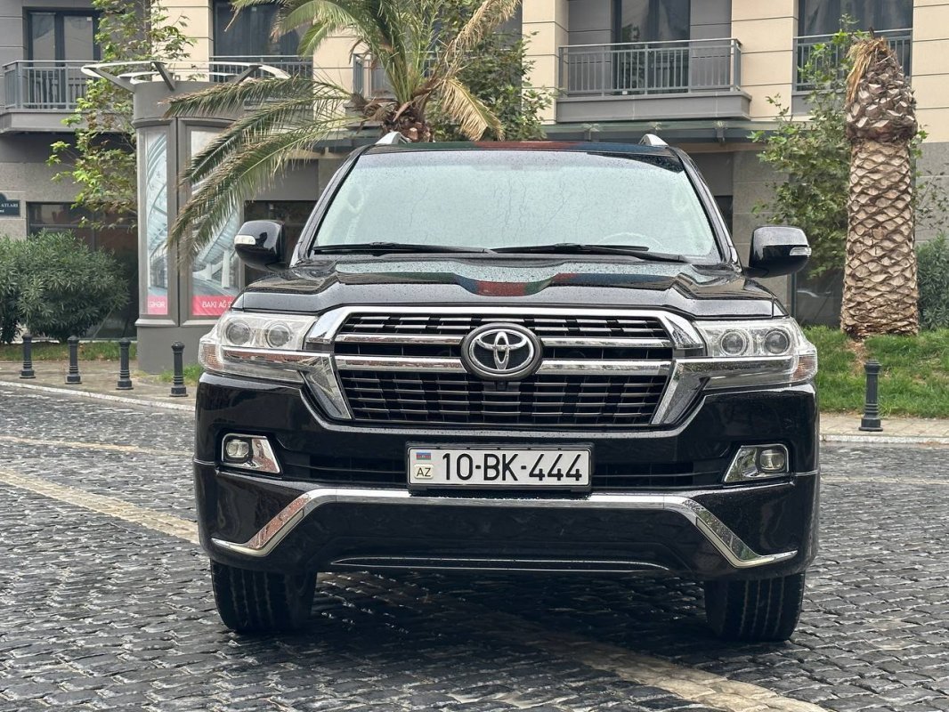 Toyota Land Cruiser 2018 Model