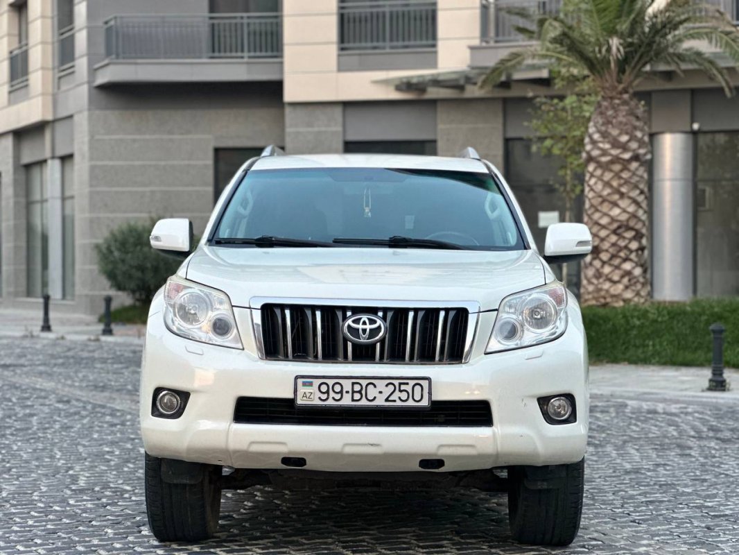 Toyota Prado 2012 